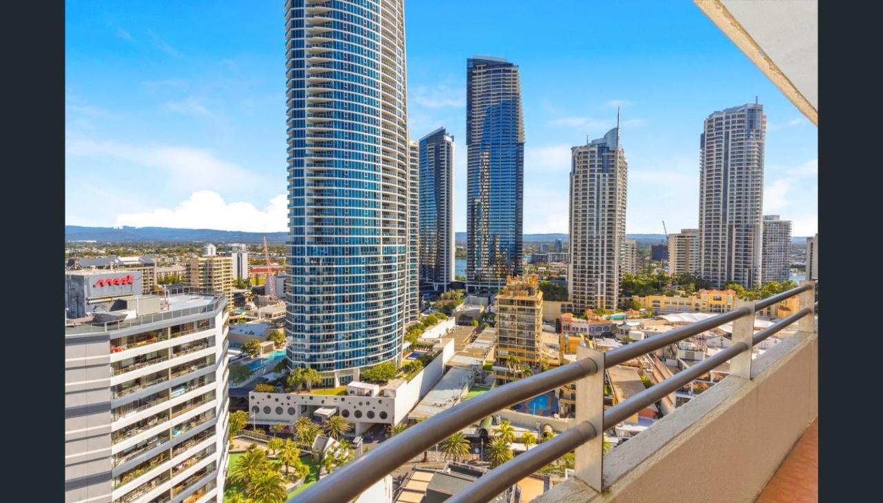 Zenith Ocean Front Apartments Gold Coast Exterior foto