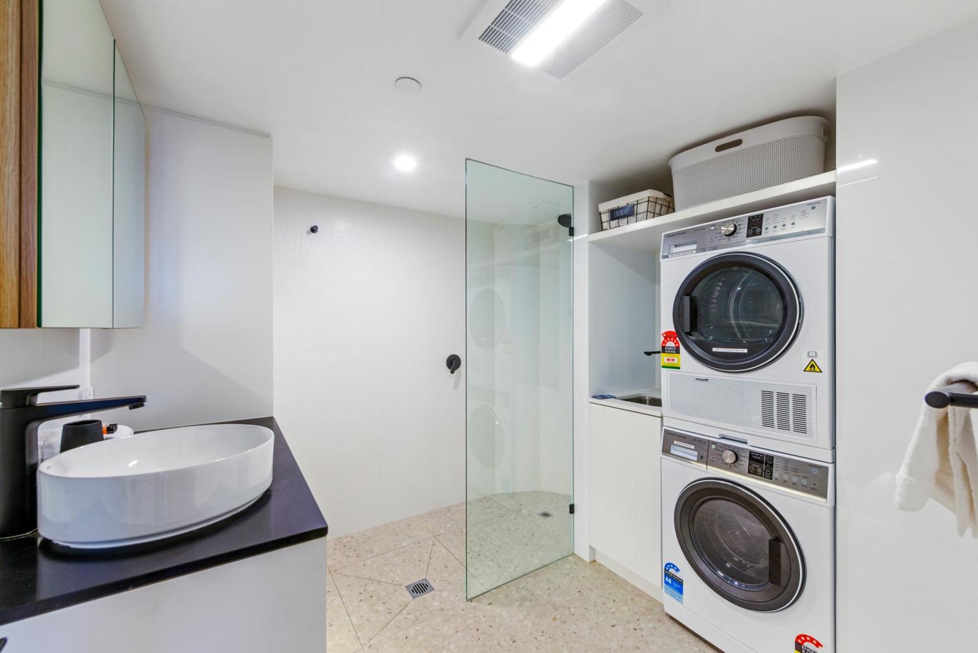 Zenith Ocean Front Apartments Gold Coast Exterior foto